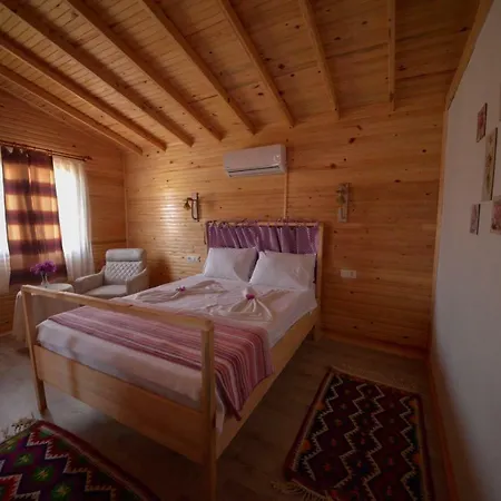 Couette-café Em-ba Butik Demre